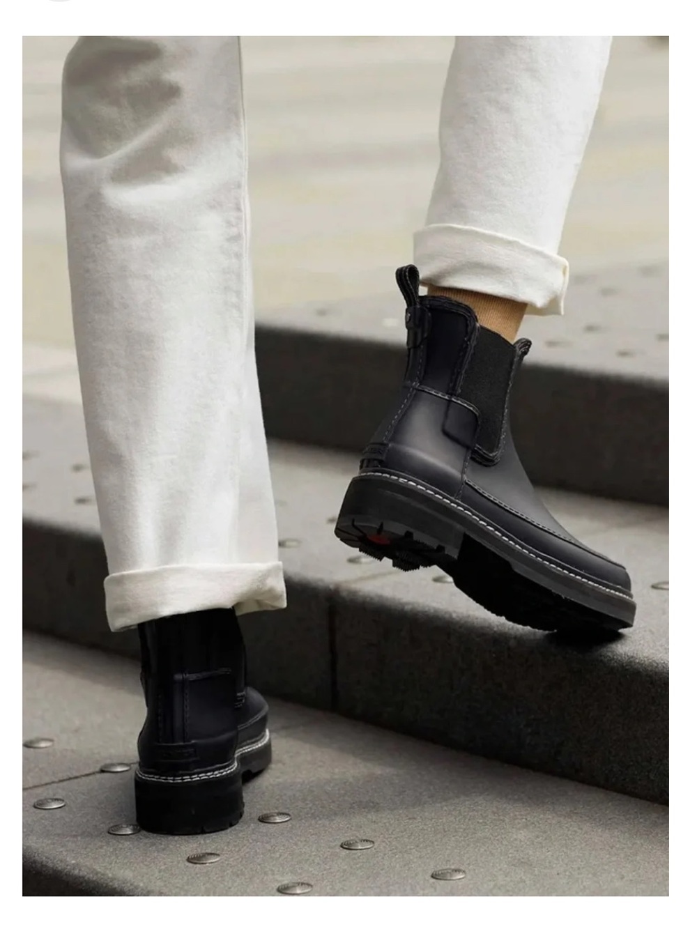 Hunter Black Women's Refined Chelsea Rain Boot US 9 UK 7 Slip-On Ankle Boot